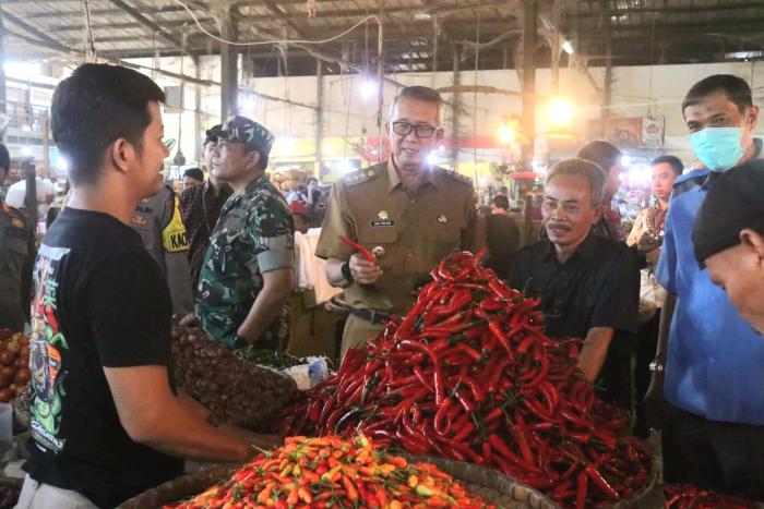 Bulan Puasa, Fluktuasi Harga Bahan Pokok di Kota Cirebon