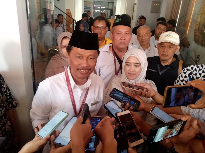 Nomor "Metal" 3, Effendi Edo dan Farida Optimis Menang Total di Pilkada Kota Cirebon 2024