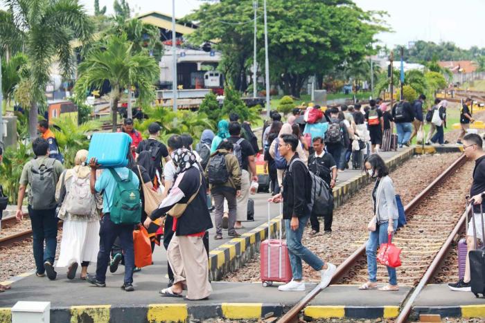 KAI Daop 3 Tambah KA Cirebon Fakultatif untuk Lebaran, Tiket Segera Tersedia