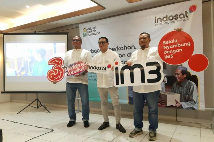 Indosat Perkuat Solidaritas Ramadan dengan Pemberdayaan Marbot di Cirebon