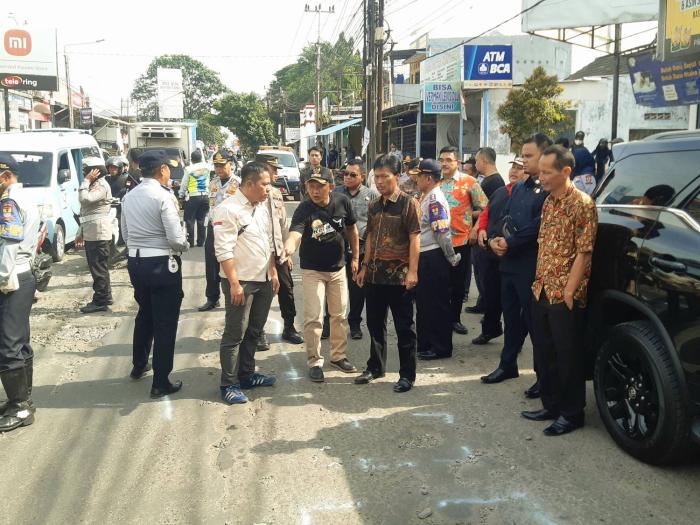 Mulai Besok, Jalan Ciremai Raya Ditambal, Mei Nanti Dibeton. Wali Kota Minta Warga Jaga Drainase