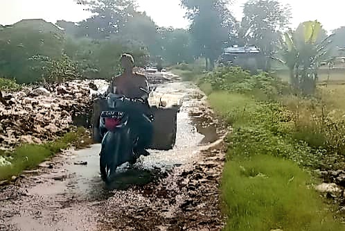 Jalan Kapetakan-Gegesik Rusak dan Sampah Menumpuk, Anggota DPRD Kabupaten Cirebon Minta Tindakan Cepat